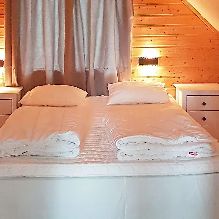 Holiday home Three-bedroom Holiday In Digermulen